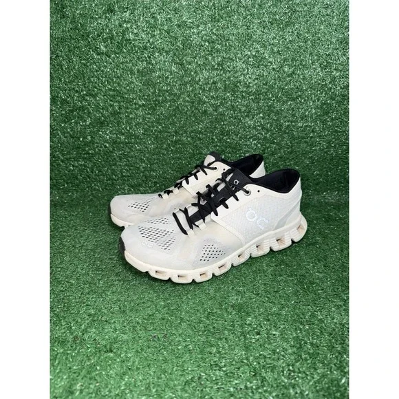 On Cloud X Shoes Women Size 8.5 White Running Shoes Sneakers Lightweight Comfort - Picture 3 of 11